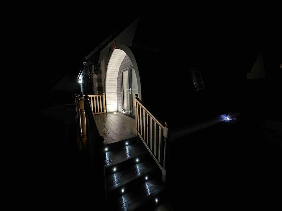 Bonny Wee Snug - Pod In Spean Bridge Lägenhet Exteriör bild