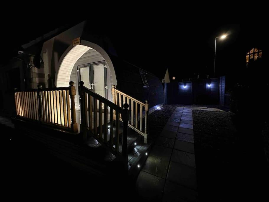 Bonny Wee Snug - Pod In Spean Bridge Lägenhet Exteriör bild