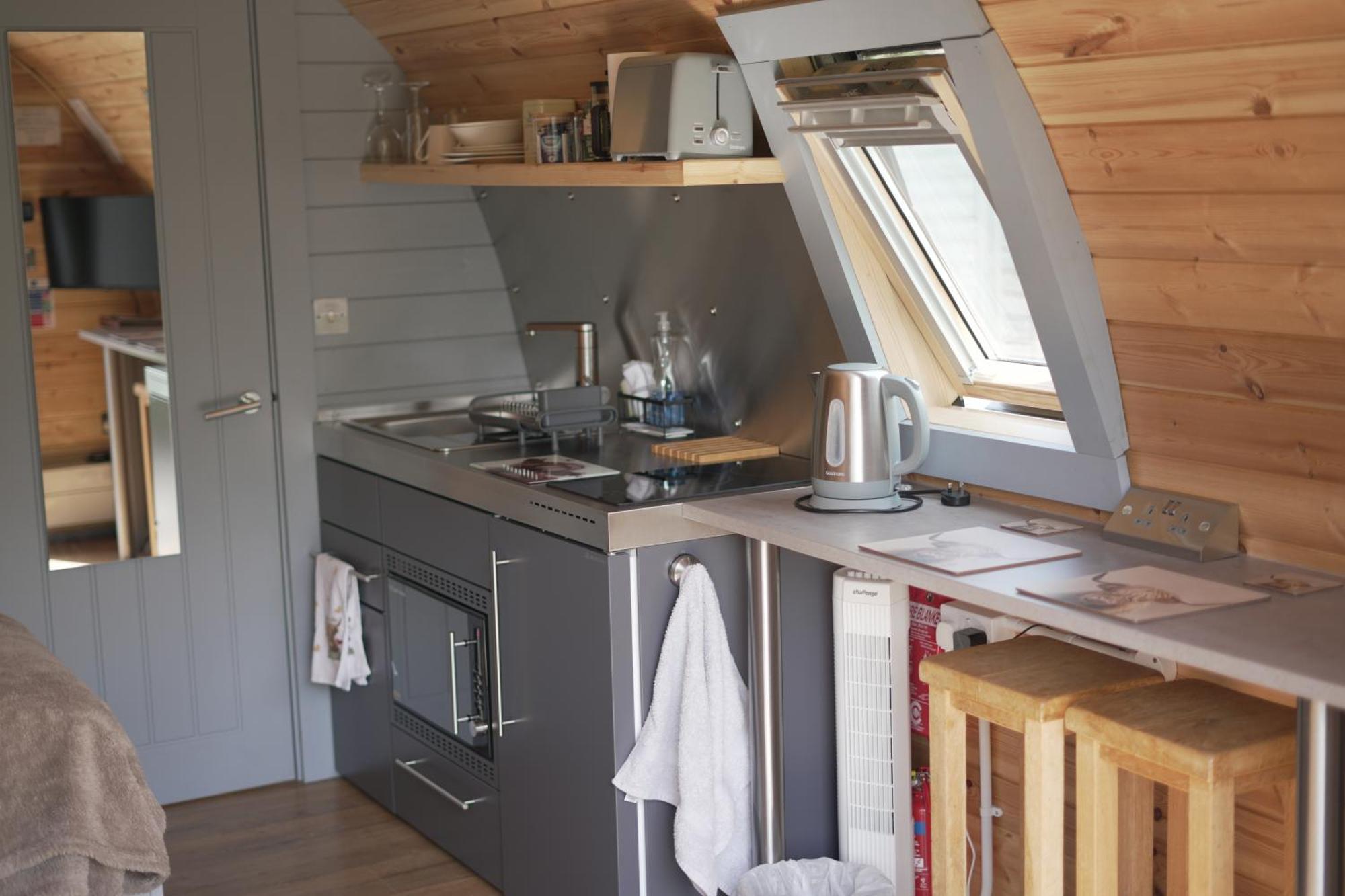 Bonny Wee Snug - Pod In Spean Bridge Lägenhet Exteriör bild