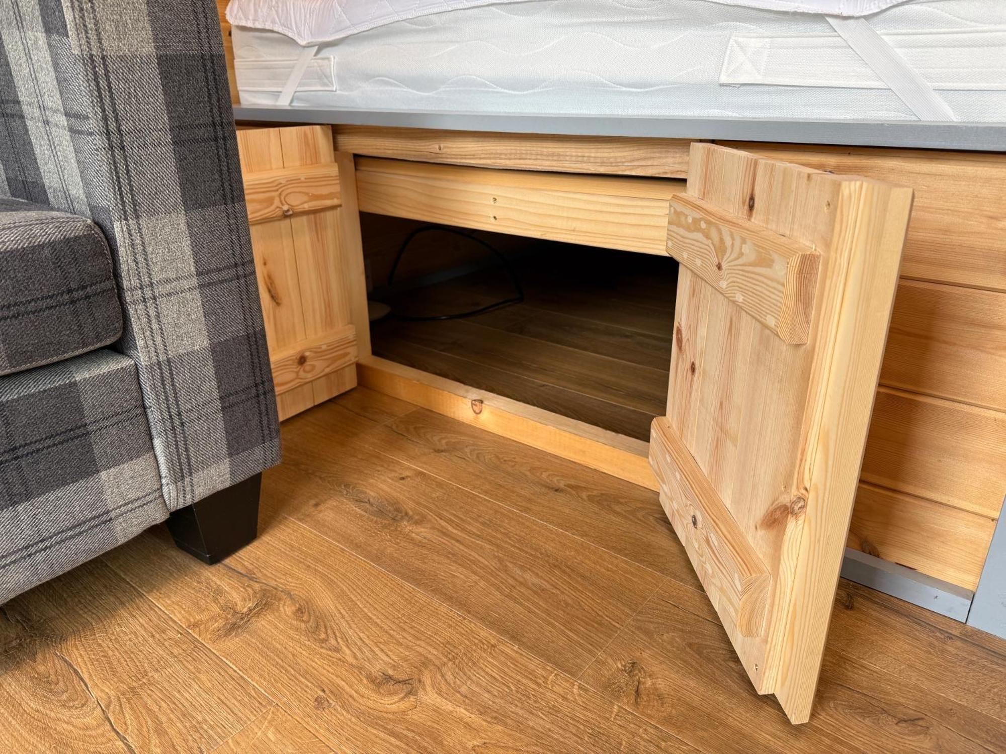 Bonny Wee Snug - Pod In Spean Bridge Lägenhet Exteriör bild
